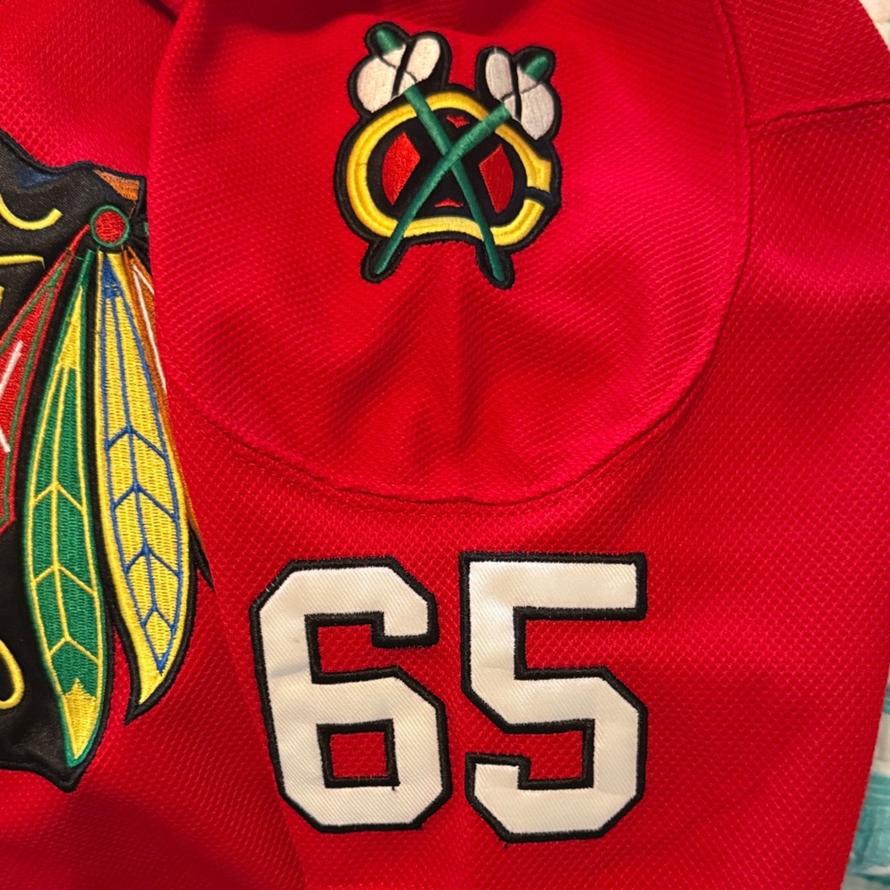 Chicago Blackhawks Shaw #65 NHL 2015 Stanley Cup Champion Reebok Jersey Size S/M - Picture 9 of 9